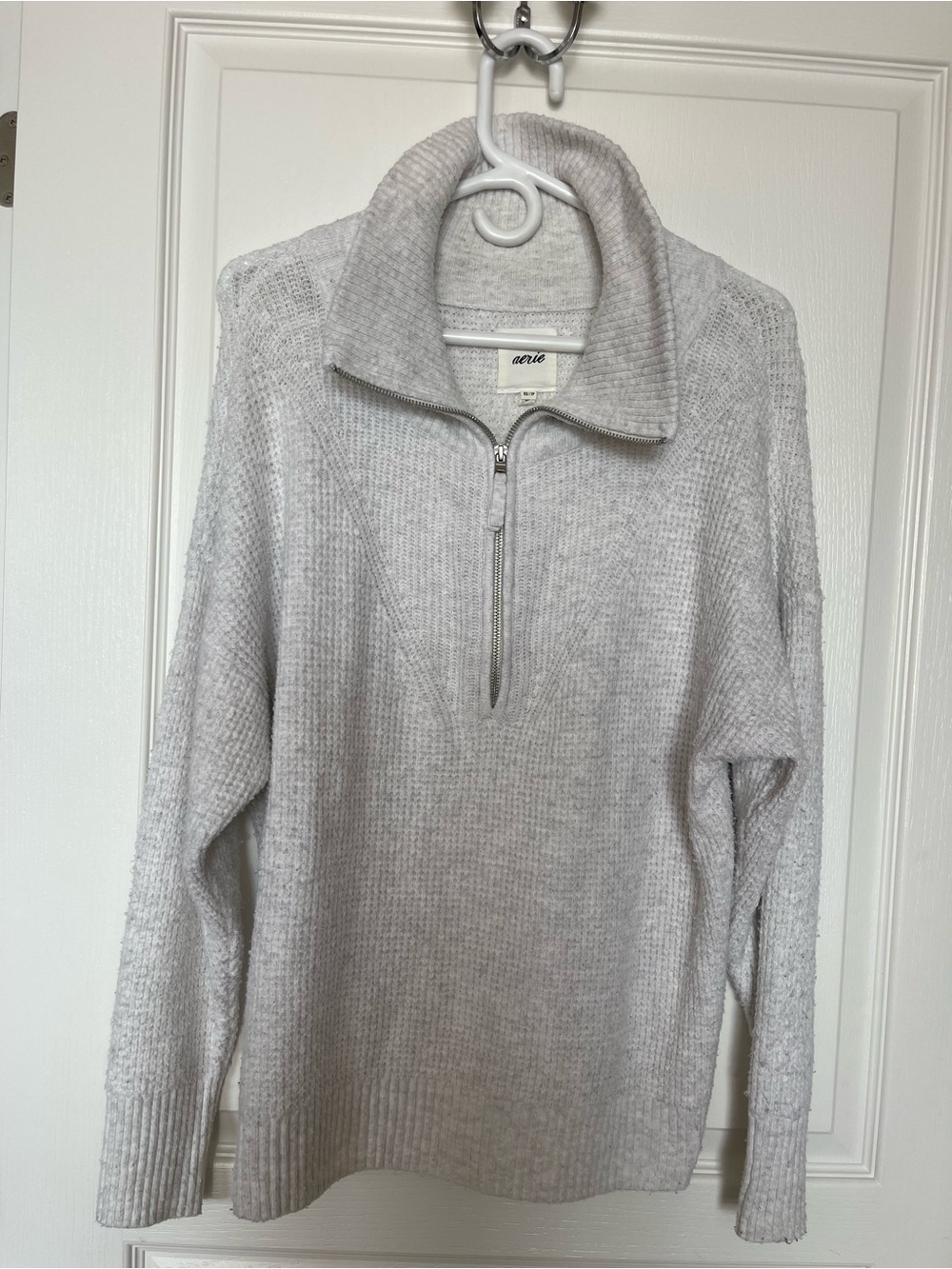 Aerie Chunky Knit Zip Up Sweater in size Extra Small